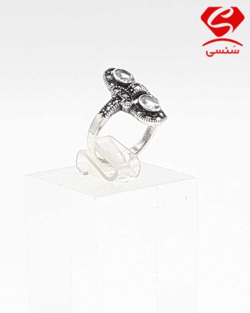 انگشتر نقره زنانه توپاز آبی